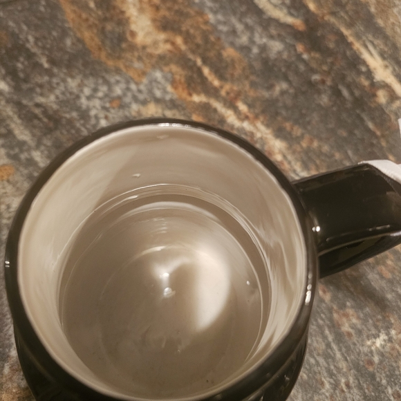 Rae Dunn Peanuts Snoopy CHARLIE BROWN Mug Pilgrim Hat Thanksgiving NEW - Picture 4 of 5